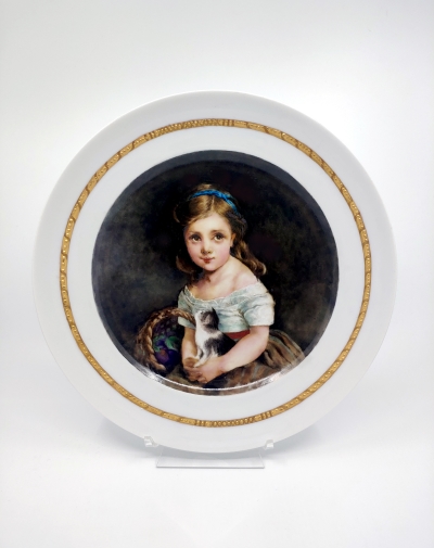 Little girl with cat Nasa 26.5cm Wall plate White Porcelain, 24K Gold.